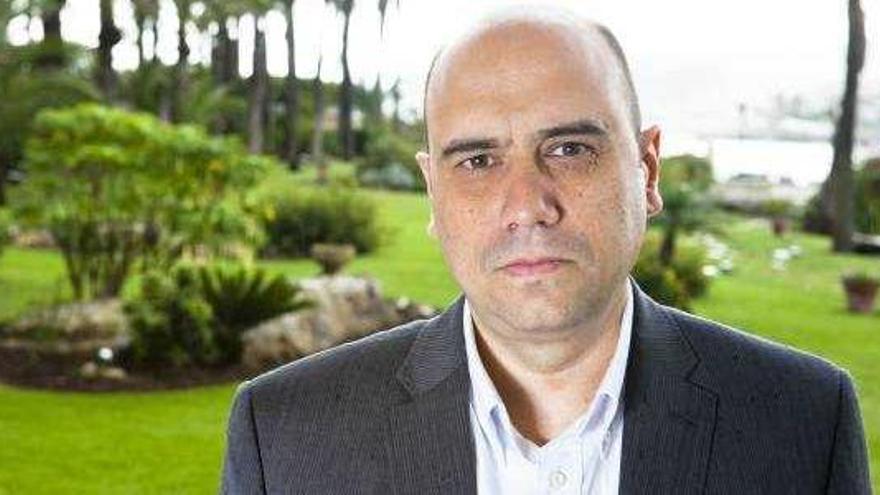Una denuncia destapa falsas cuentas en Twitter a favor del líder del PSOE en Alicante