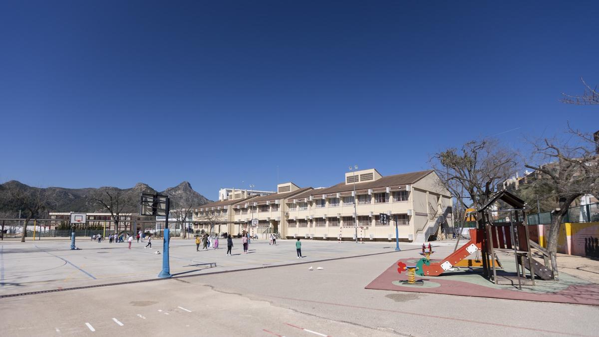 Vista del colegio Roís de Corella, en Gandia.