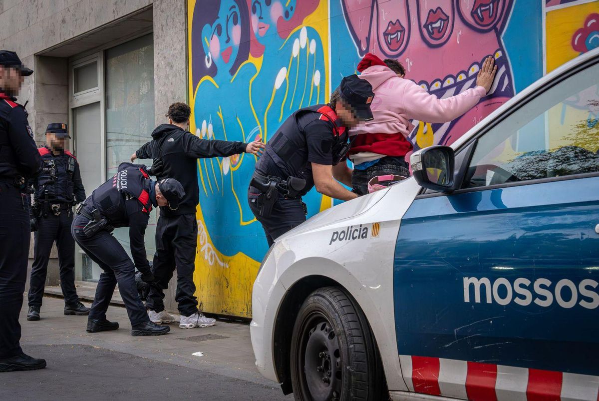 Barcelona desplega el seu pla ‘antinavalles’ en zones conflictives
