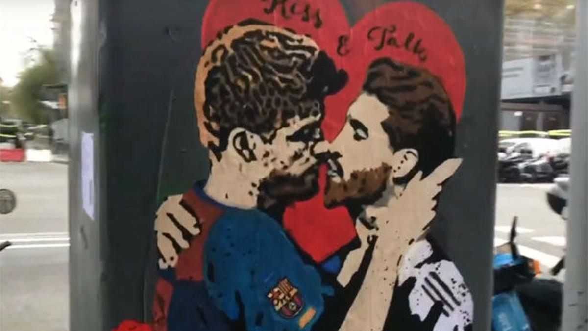 Piqué y Sergio Ramos 'se besan' en la previa al Clásico con más polémica