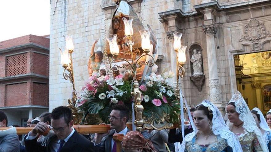 Prólogo fotográfico para la ‘Virgen Peregrina’ en Burriana