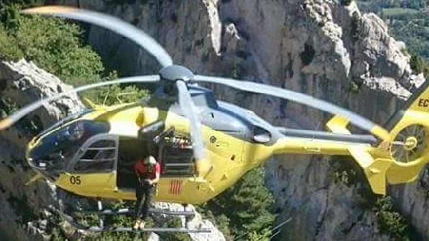 Els bombers rescaten un excursionista a Vallcebre