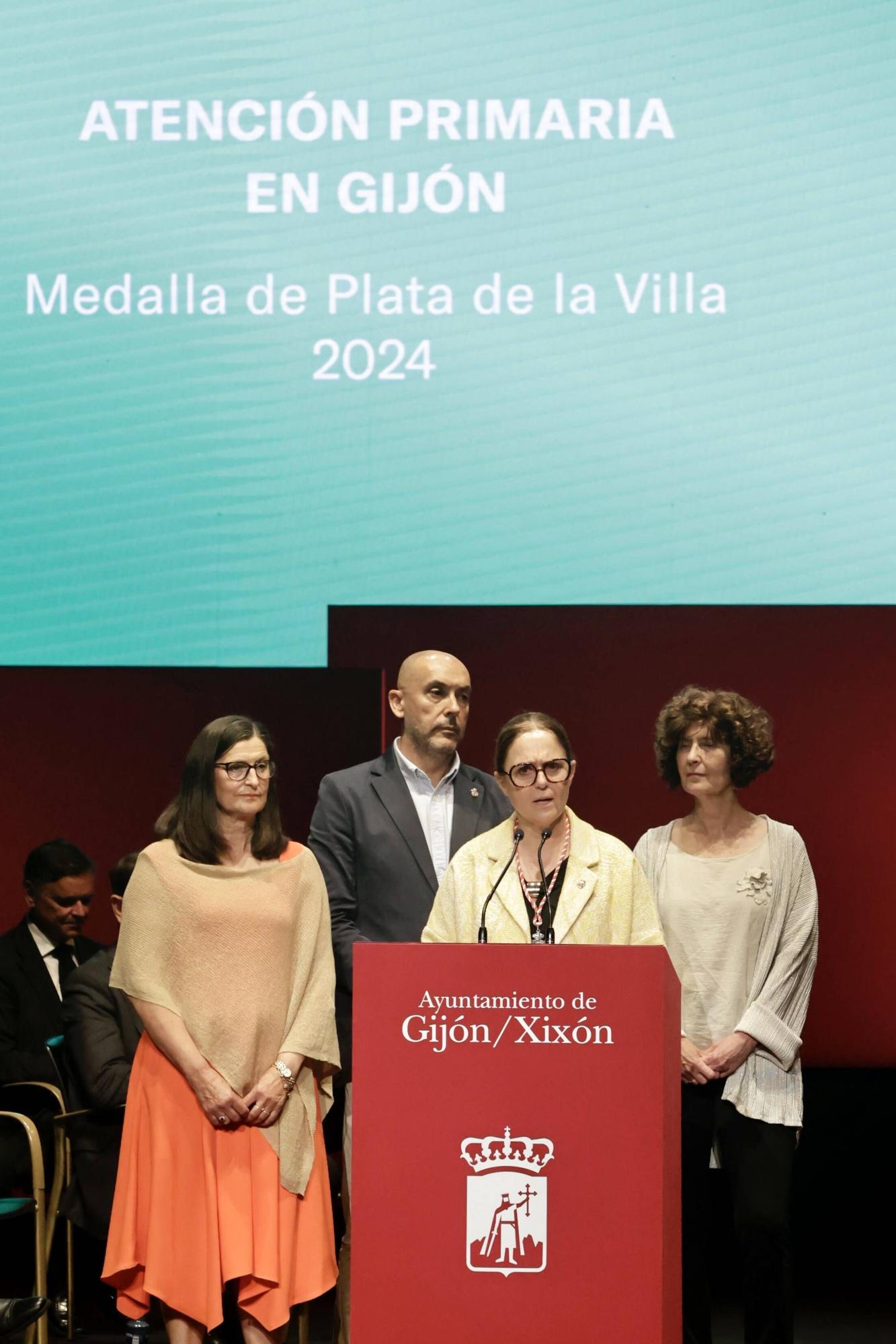 Entrega de las medallas de la ciudad de Gijón