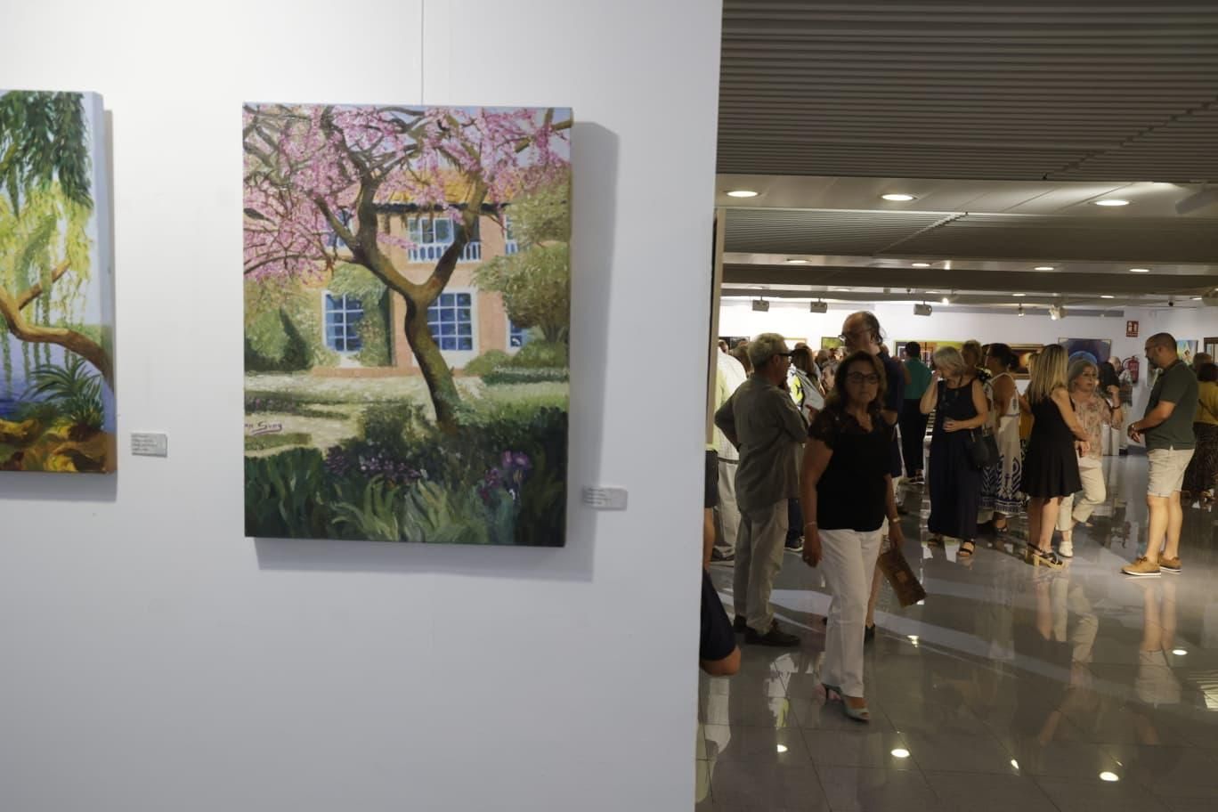 El Club INFORMACIÓN inaugura una exposición con obras de más de 50 artistas pertenecientes a la Asociación Espejo de Alicante