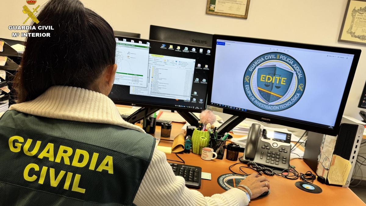 Agente del equipo de investigación de delitos telemáticos de la Guardia Civil de Pontevedra