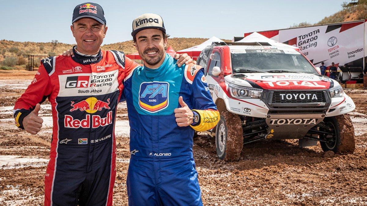 Fernando Alonso, con Giniel de Villiers