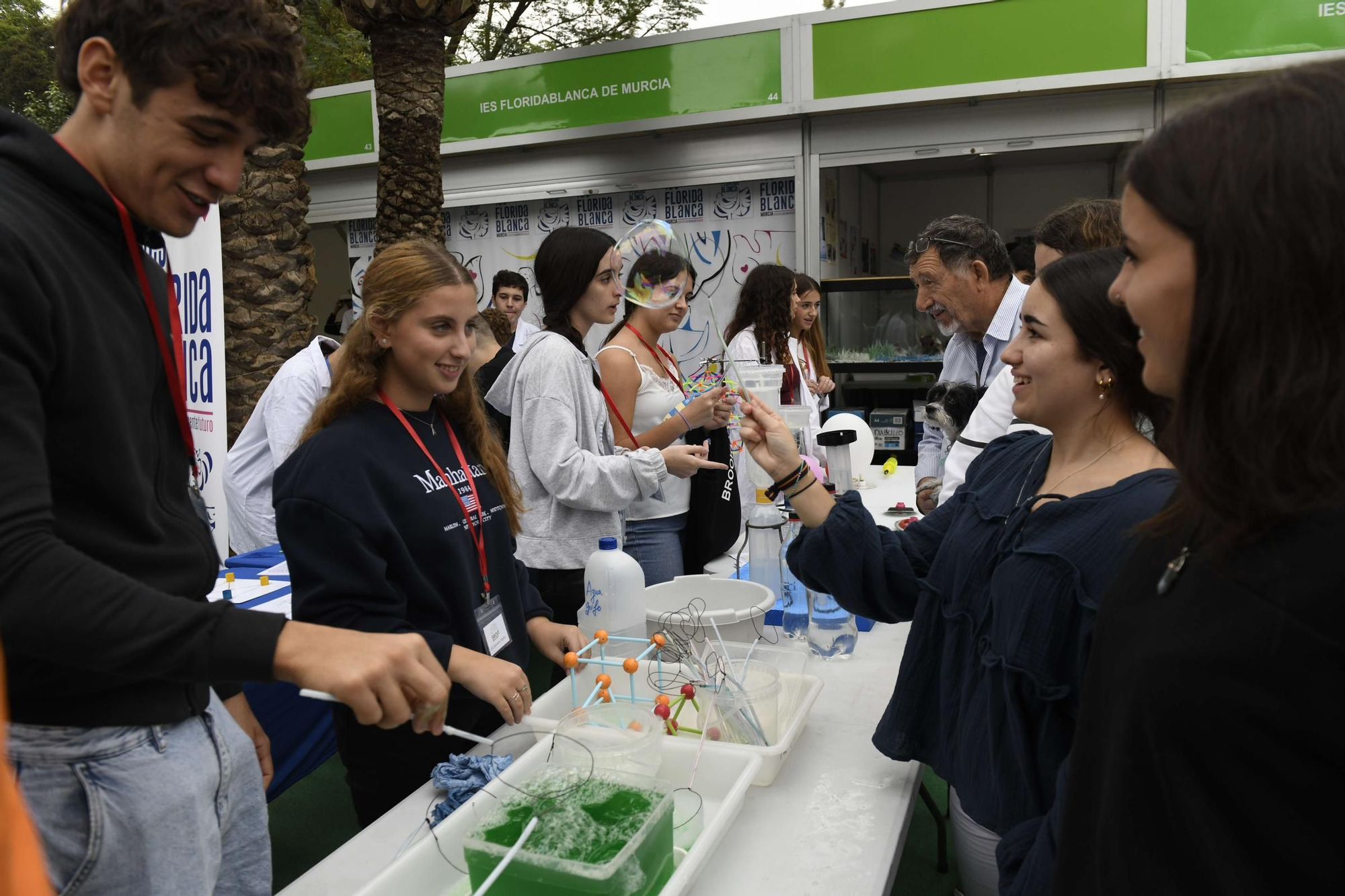 La primera jornada de la Semana de la Ciencia de Murcia, en imágenes
