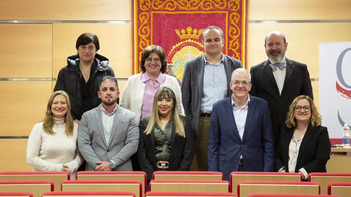Miembros de la nueva promoción de gestores administrativos.