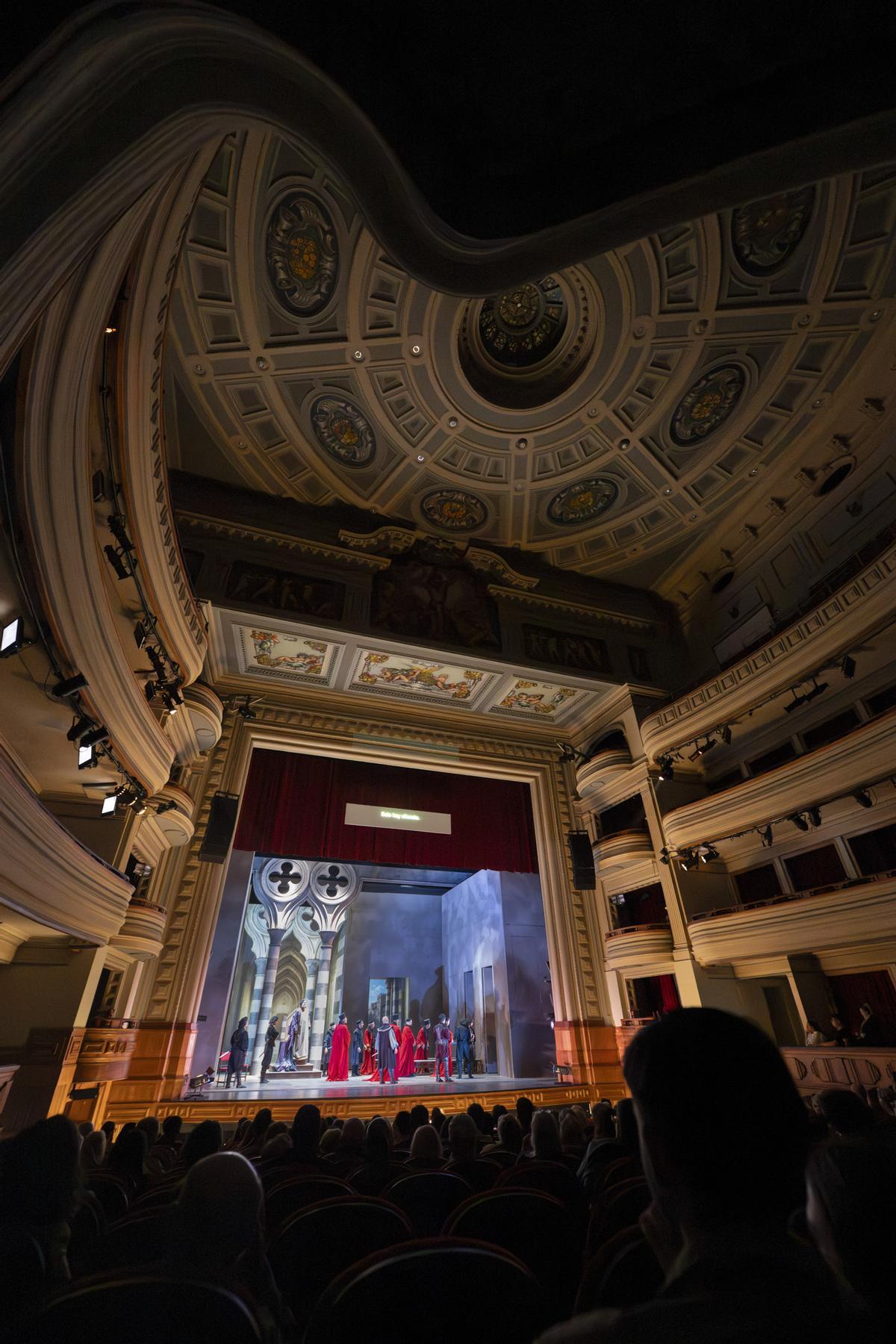 Ensayo general de Simón Boccanegra, tercer título de la 59º temporada de ópera de Las Palmas de Gran Canaria
