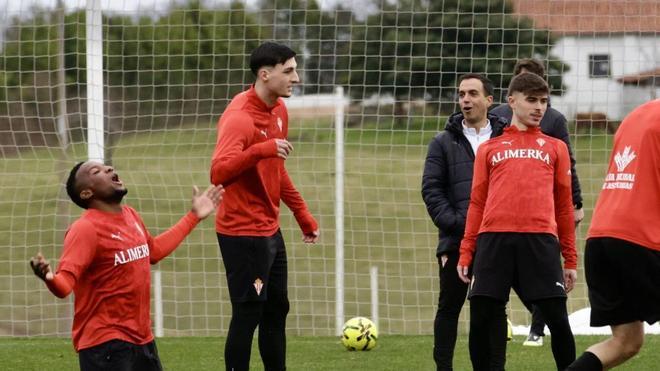 Borja Jiménez cede el testigo en Albacete: sanción de un partido al entrenador del Sporting