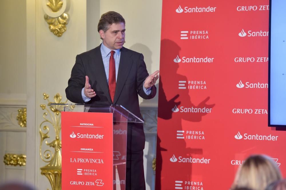 13-11-2019 LAS PALMAS DE GRAN CANARIA. Foro Santander, en el Gabinete Literario  | 13/11/2019 | Fotógrafo: Andrés Cruz