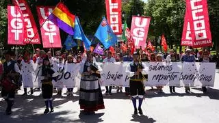 "Firmeza" frente a Saint Gobain y ArcelorMittal y "fin al chantaje": el clamor de los sindicatos en su gran manifestación