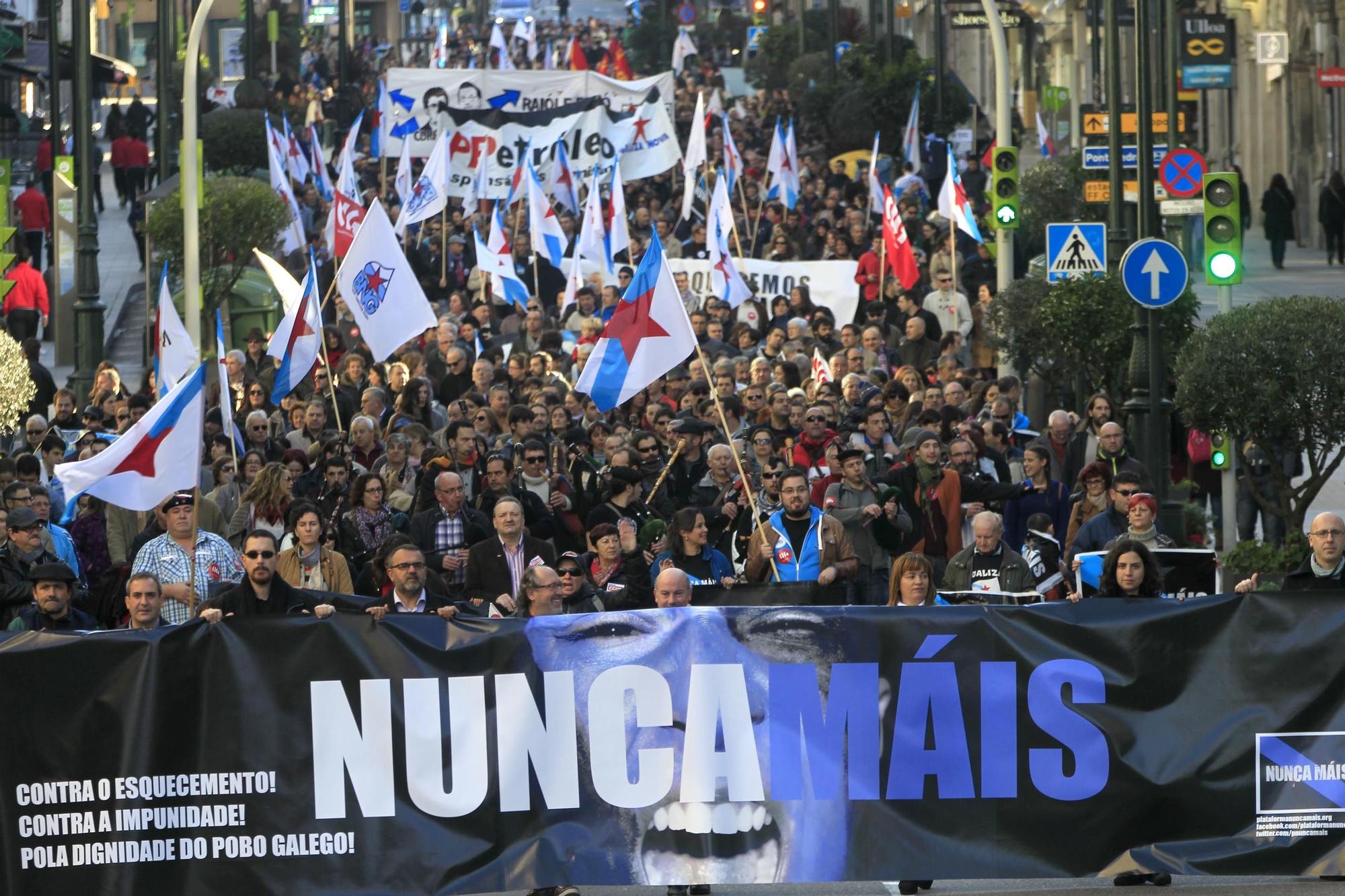 Manifestación de Nunca Máis en el aniversario de la catástrofe del Prestige en 2003