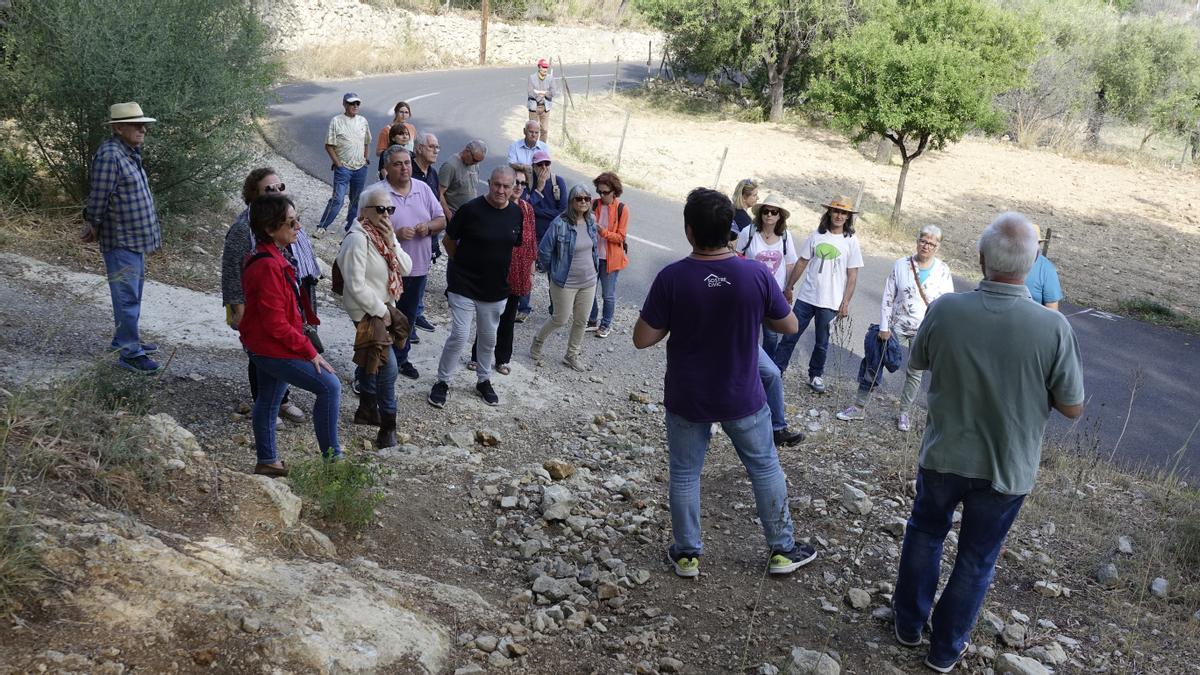 Asistentes a la excursión para conocer sa Coma