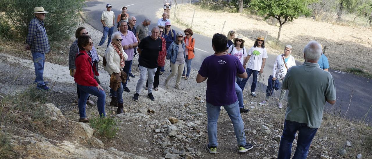 Asistentes a la excursión para conocer sa Coma