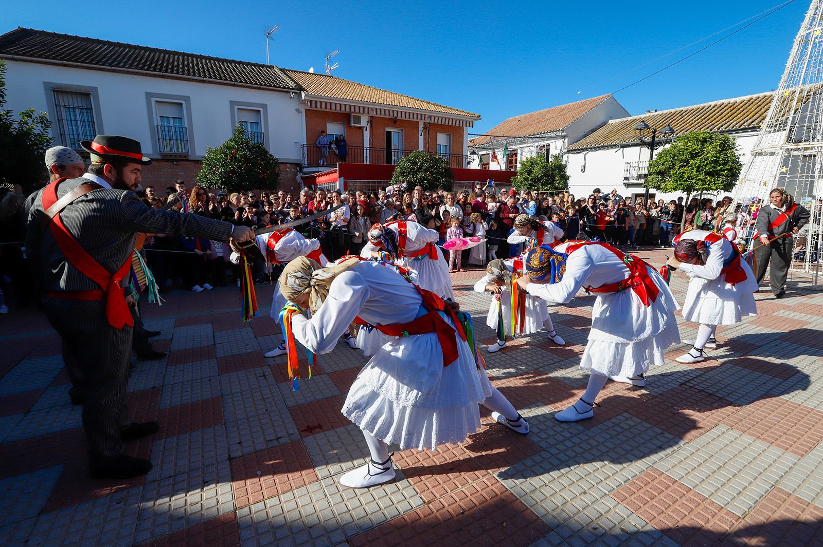 Vuelven la Danza de los Locos y el Baile del Oso