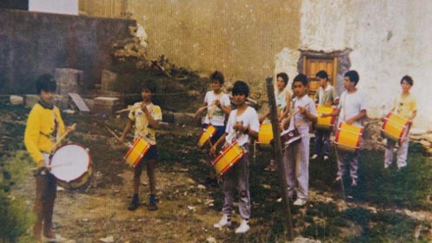 Los primeros tocadores en el año de la fundación del grupo en 1987. | lp/dlp