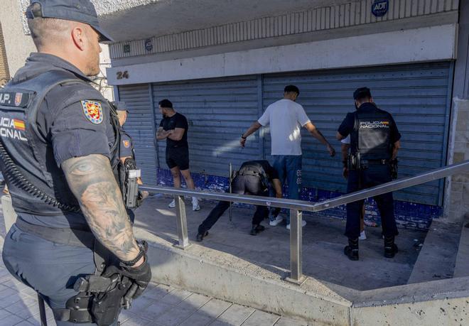Siete detenidos en un amplio operativo policial de seguridad en la Zona Norte de Alicante