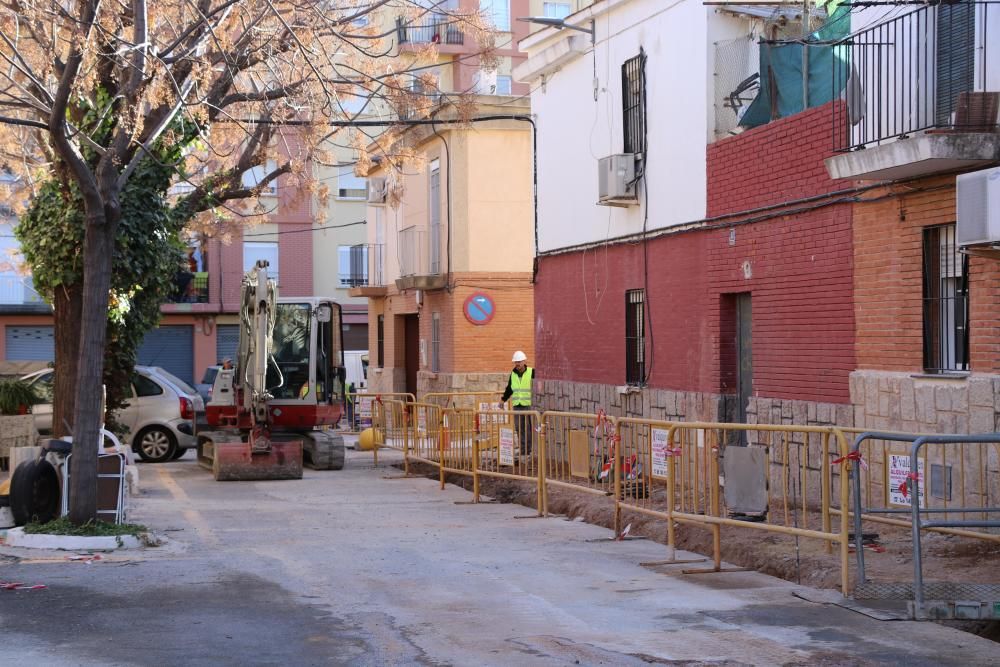 Obras en el barrio de la Paloma de Torrent.