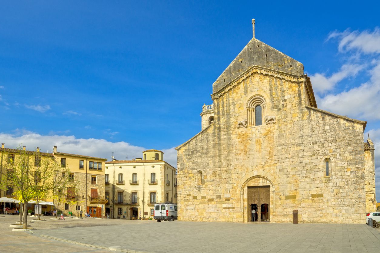 Iglesia de San Pedro en Besalú
