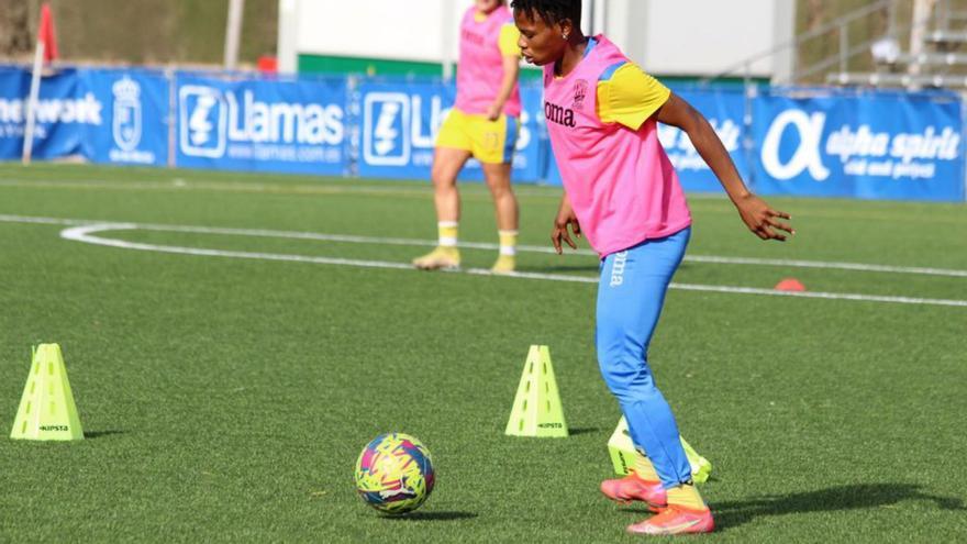 Xaxa, del Alhama ElPozo, durante un entrenamiento. | PRENSA ALHAMA ELPOZO