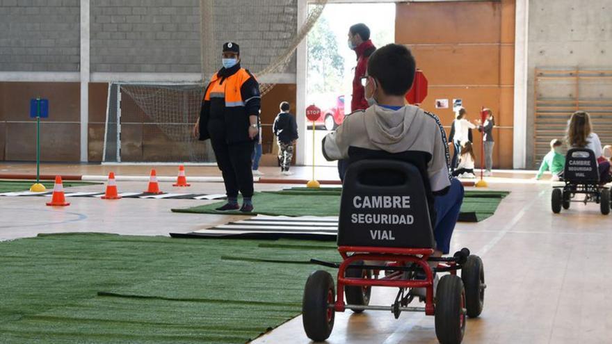 Circuito para aprender seguridad vial, ayer, en el centro. | // LA OPINIÓN