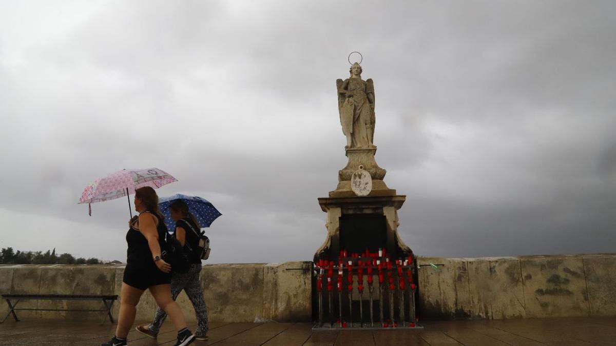 Las primeras precipitaciones del huracán 'Kirk' en Córdoba en la tarde del lunes.