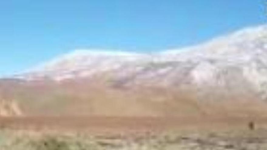 El Teide nevado visto desde el Parador