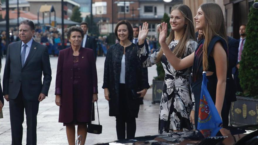 Vídeo: La llegada de la Familia Real al auditorio Príncipe Felipe de Oviedo