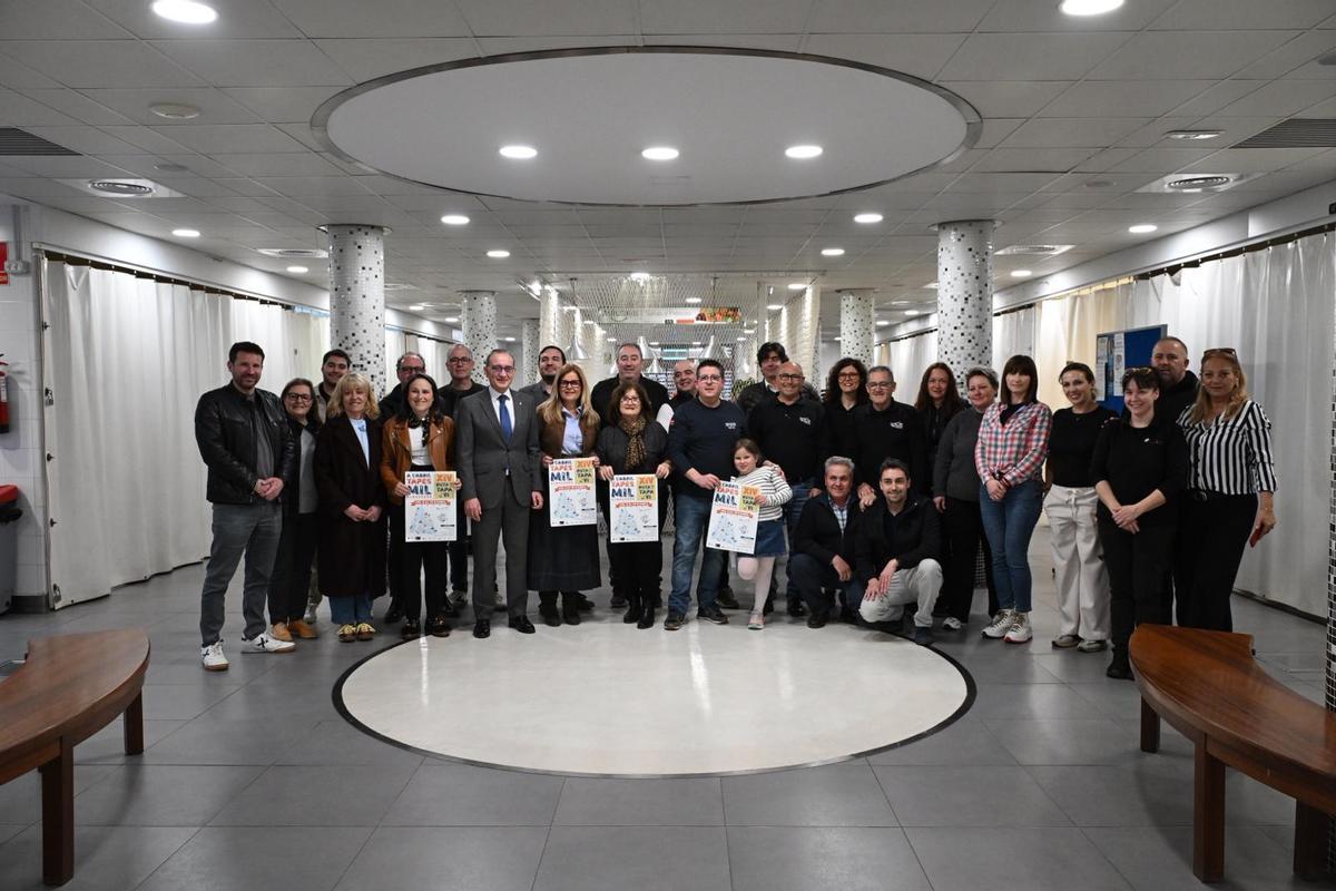Foto de familia de la presentación de la Ruta de la Tapa de Almassora.