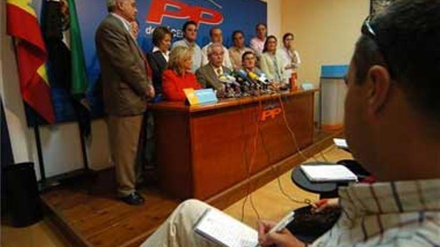 Vela se reúne con el PP sin acuerdo y a partir de mañana negocia con el PSOE