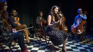 Sílvia Pérez Cruz, en la presentación de su nuevo disco, acompañada por un quinteto de cuerda, en el Círcol Maldà.