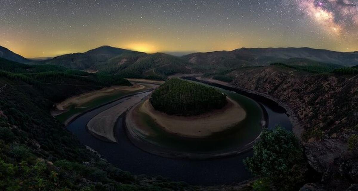 Meandro el Melero en la Comarca de las Hurdes, Extremadura.