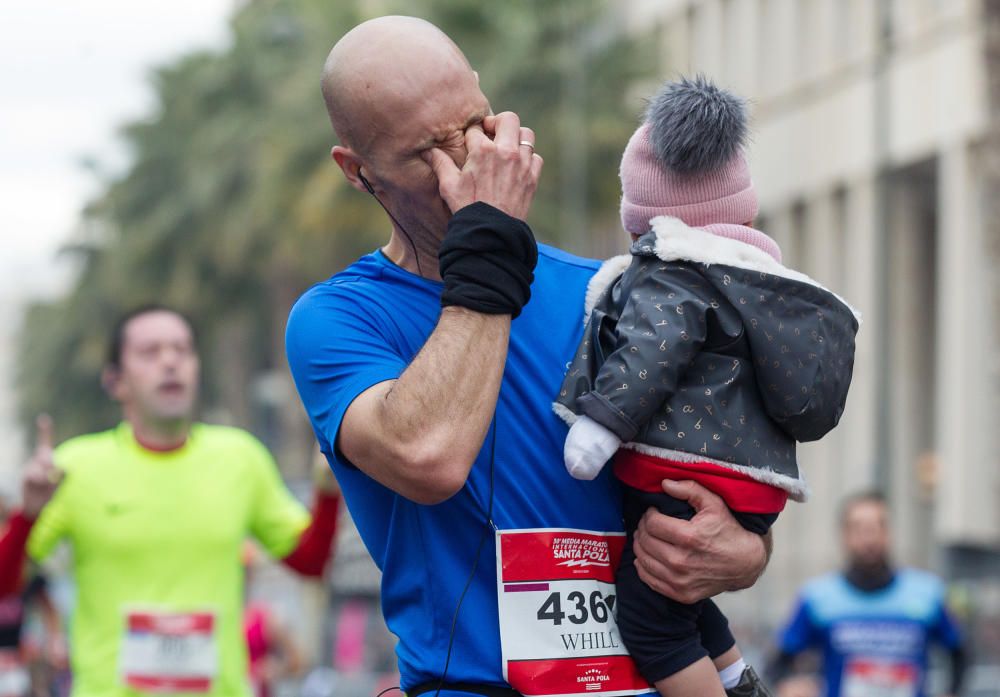 Las mejores imágenes de la 30 edición de la Media Maratón de Santa Pola