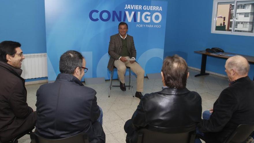 Javier Guerra durante la presentación de su candidatura // Alba Villar