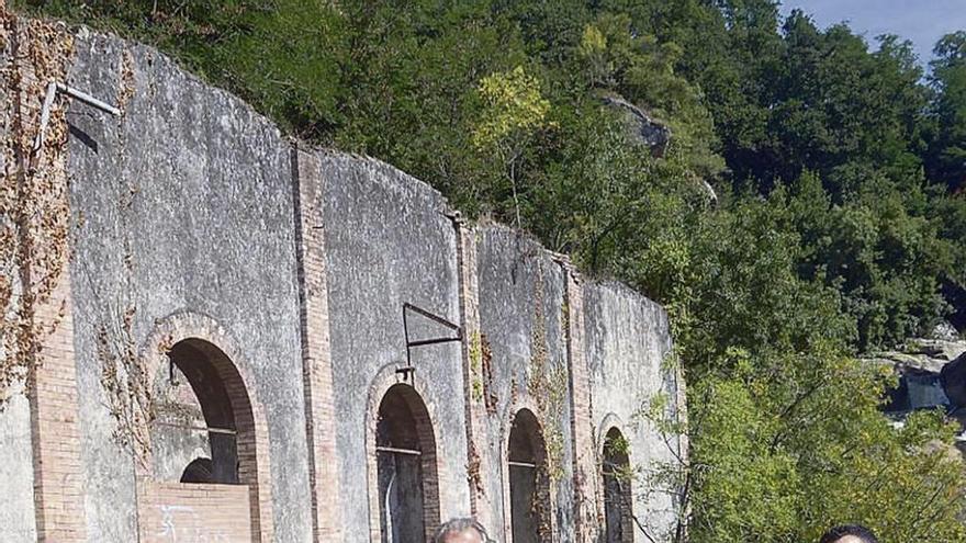 Visita a la finca de Segade de la corporación y la Diputación. // N.P.