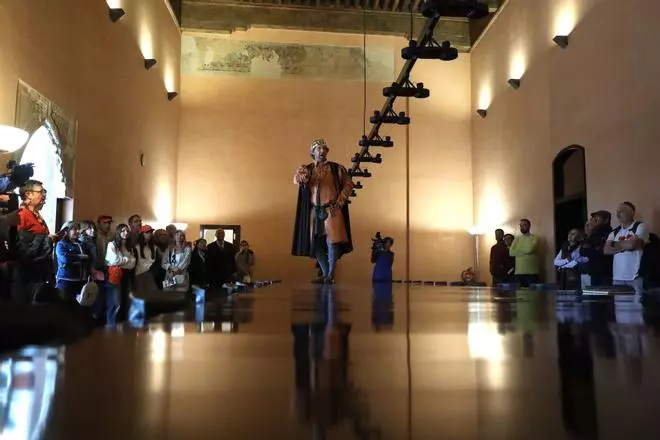En imágenes | Primer día de puertas abiertas en el palacio de La Aljafería