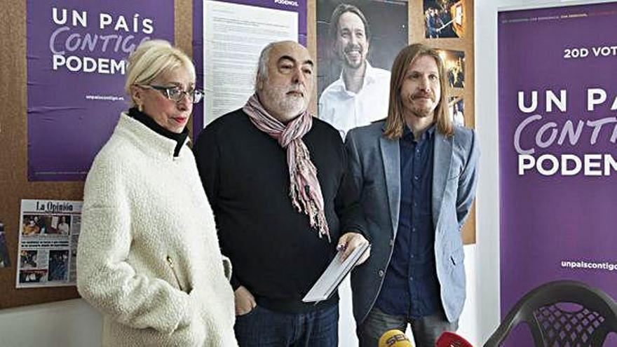 Desde la izquierda, María José Tobal, Fernando Martos y Pablo Fernández.