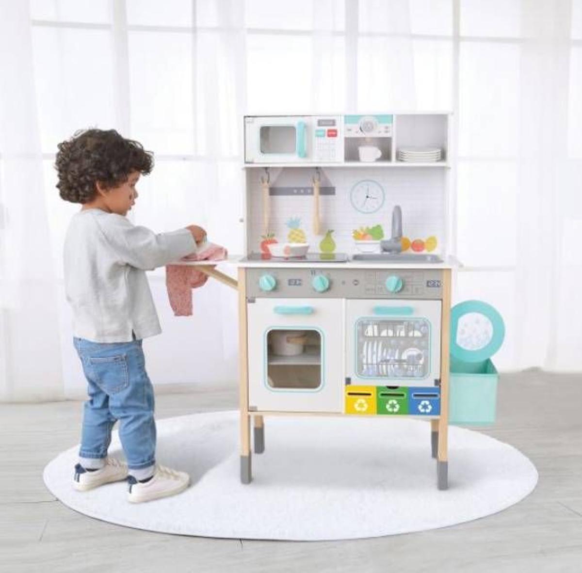 JUGAR A LAS COCINITAS: Cocina infantil de Aldi