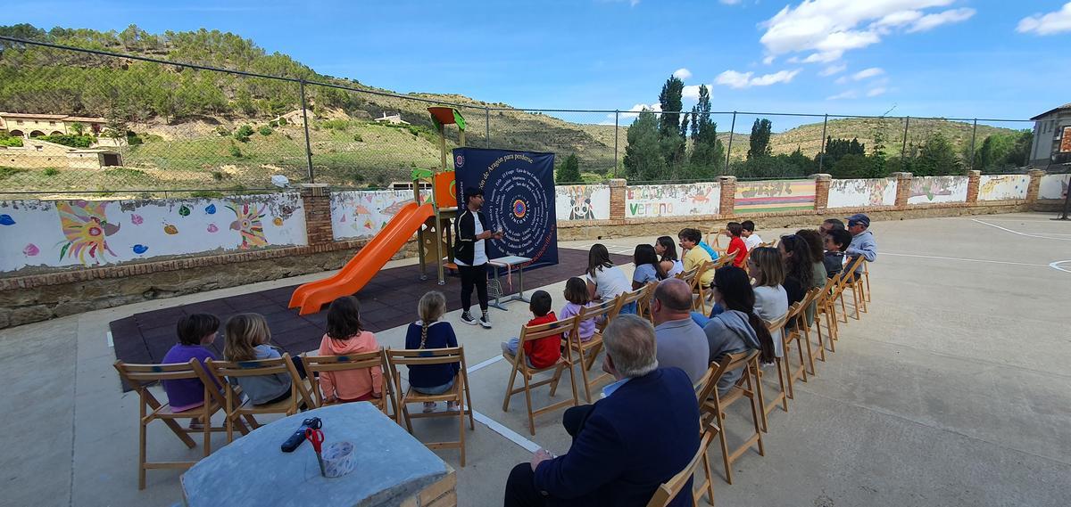 Presentación del programa 'A la fresca en Cinco Villas' en Uncastillo.