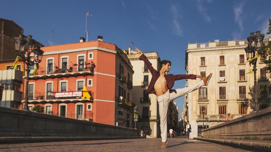 La dansa solidària de Girona en Moviment sorprendrà els vianants en places i carrers