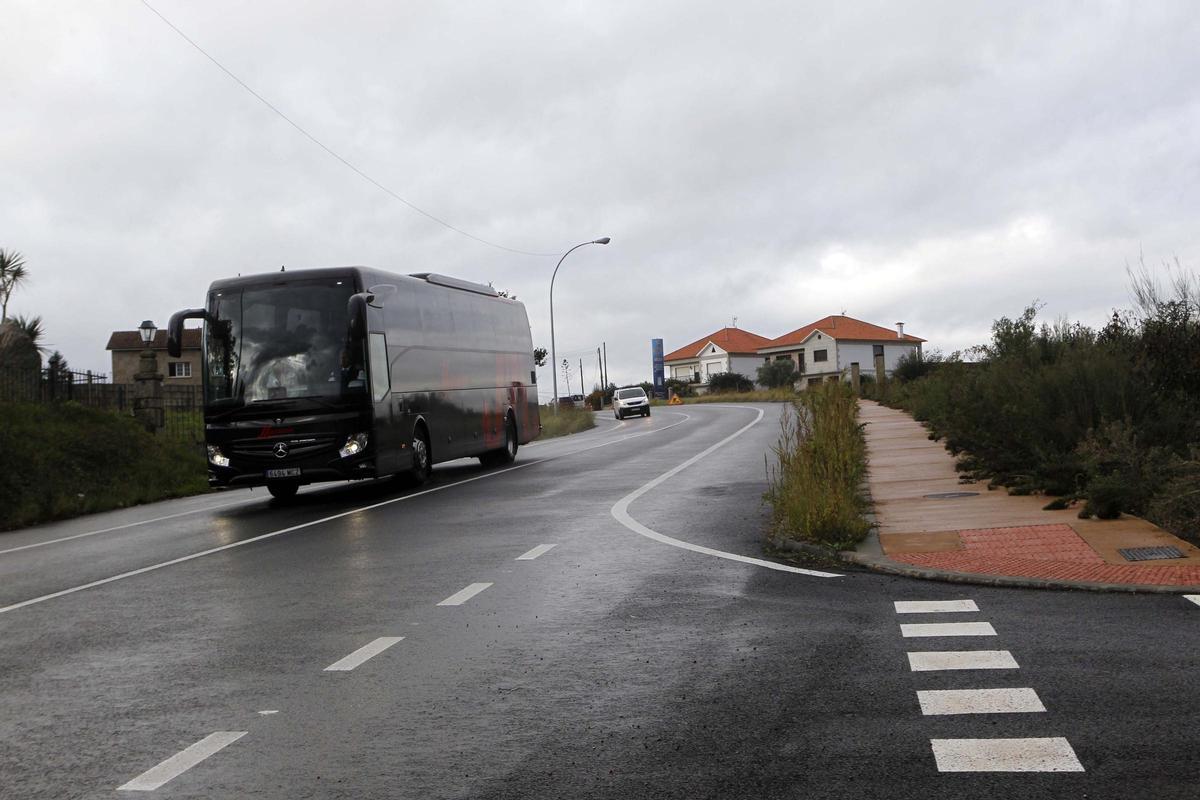 Carretera PO-549, a su paso por Vilanova.