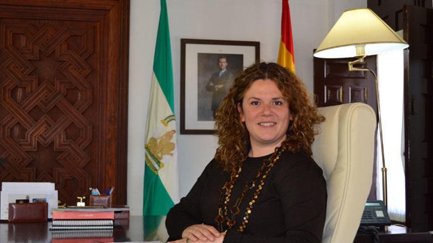 Teresa Valdenebro, en su nuevo despacho en el Ayuntamiento de Ronda.
