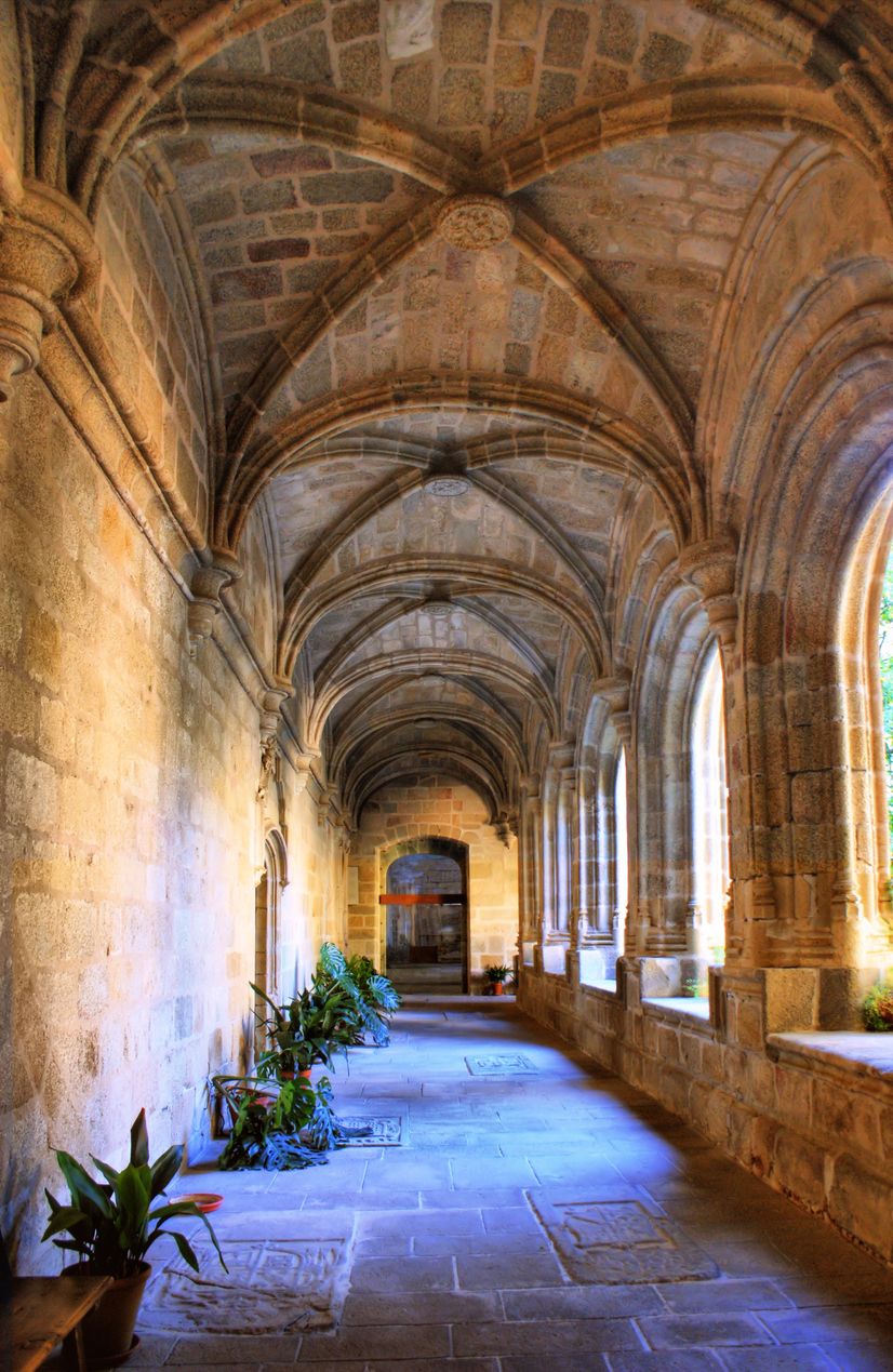 Claustro gótico del Convento de San Benito en Alcántara