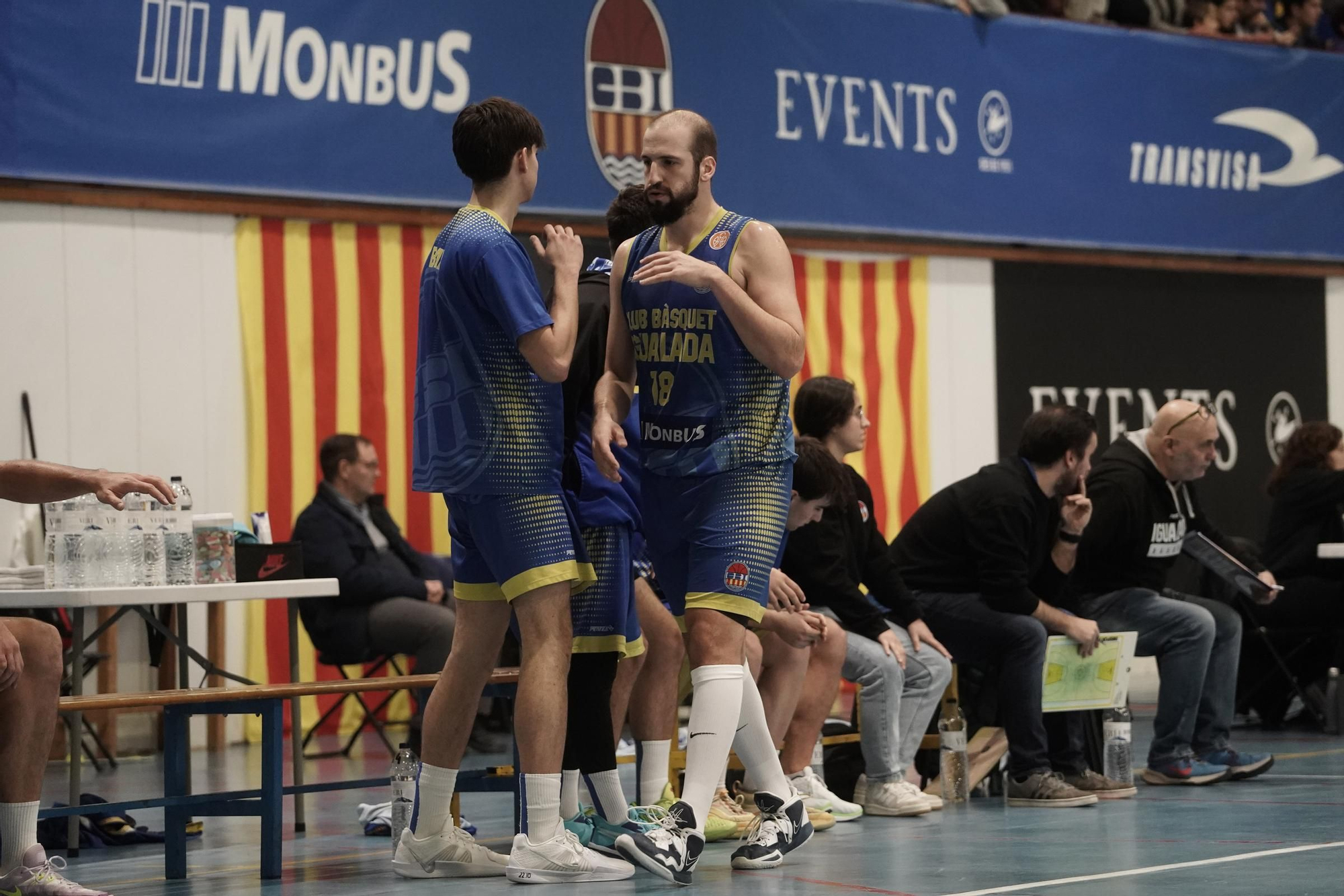 Imatges del Monbus Igualada - Barça B