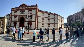 Gijón tiene ganas de toros: la venta de entradas para la feria deja una larga cola en El Bibio