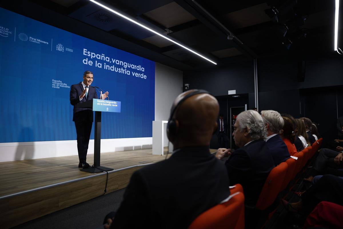 El presidente del Gobierno, Pedro Sánchez, durante la clausura del acto ‘España, vanguardia de la industria verde’, este lunes.