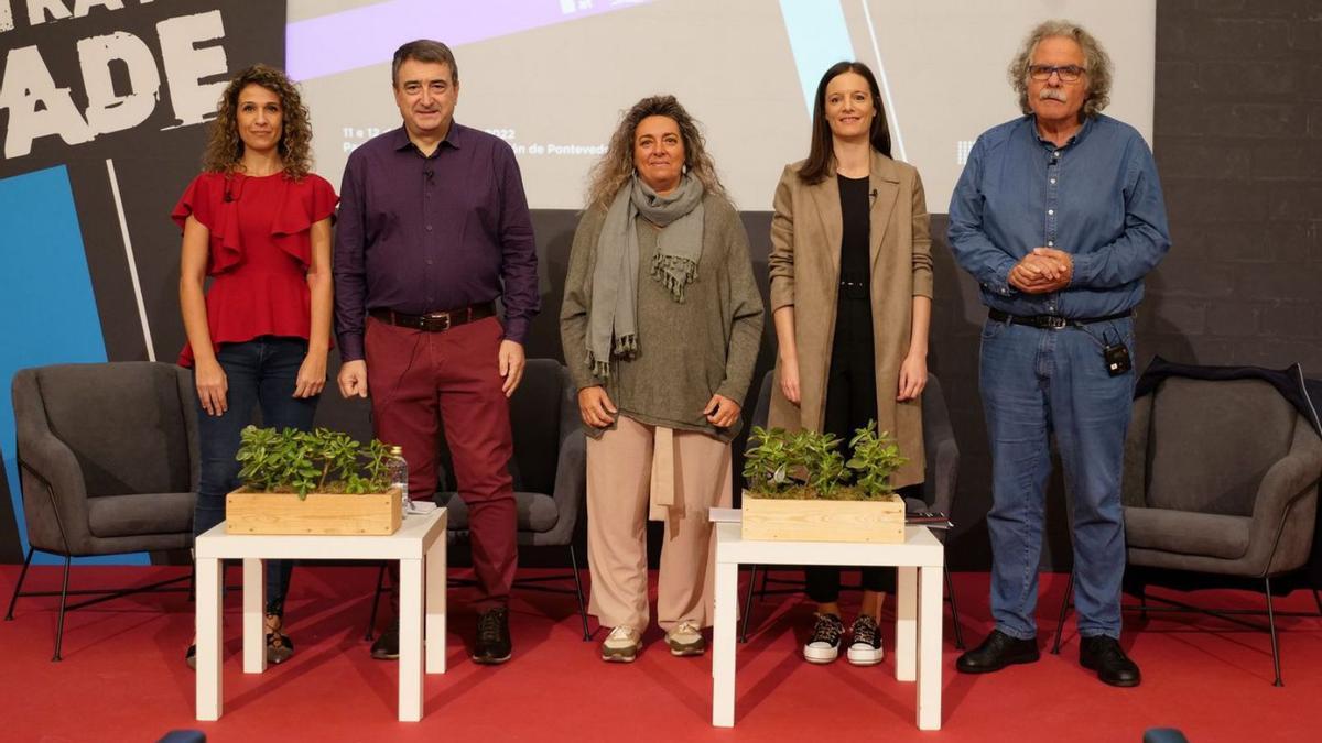 Aitor Esteban (segundo pola esquerda) Olalla Rodil (cuarta) e Joan Tardá (a dereita).   | // FDV