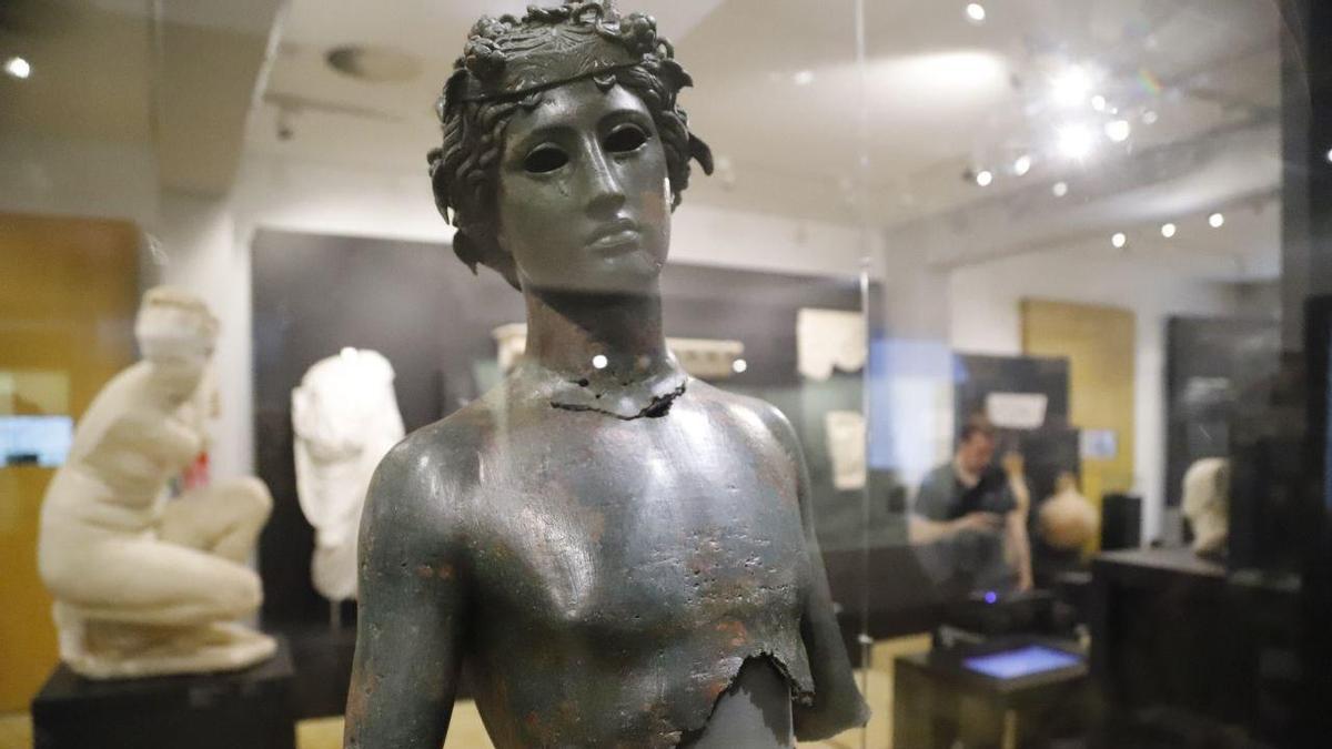 Los efebos de Pedro Abad, en el Arqueológico de Córdoba.