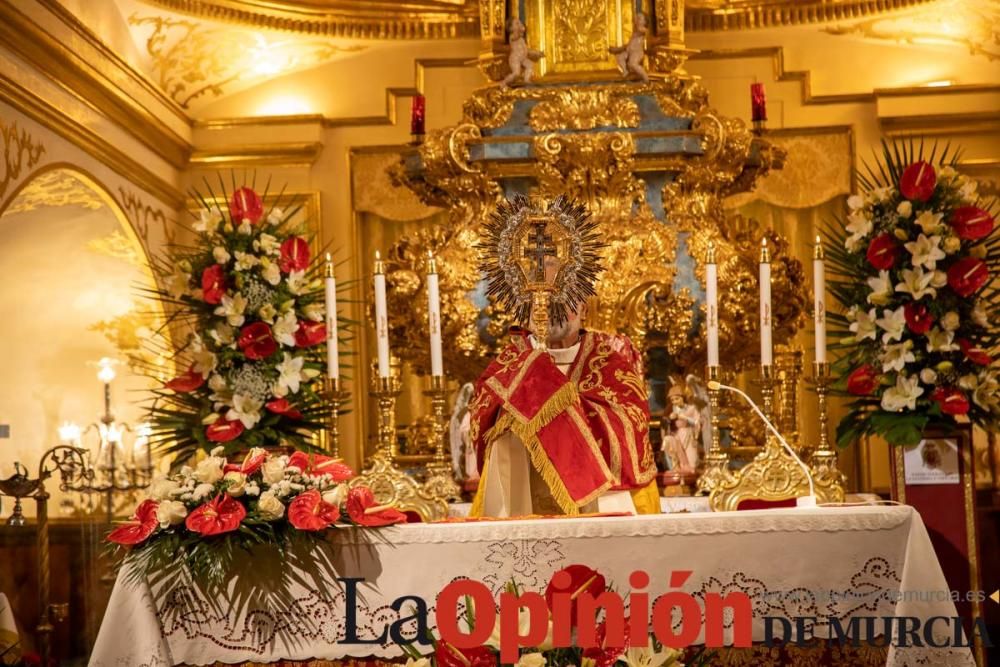 Ofrenda de flores en Caravaca de la Cruz